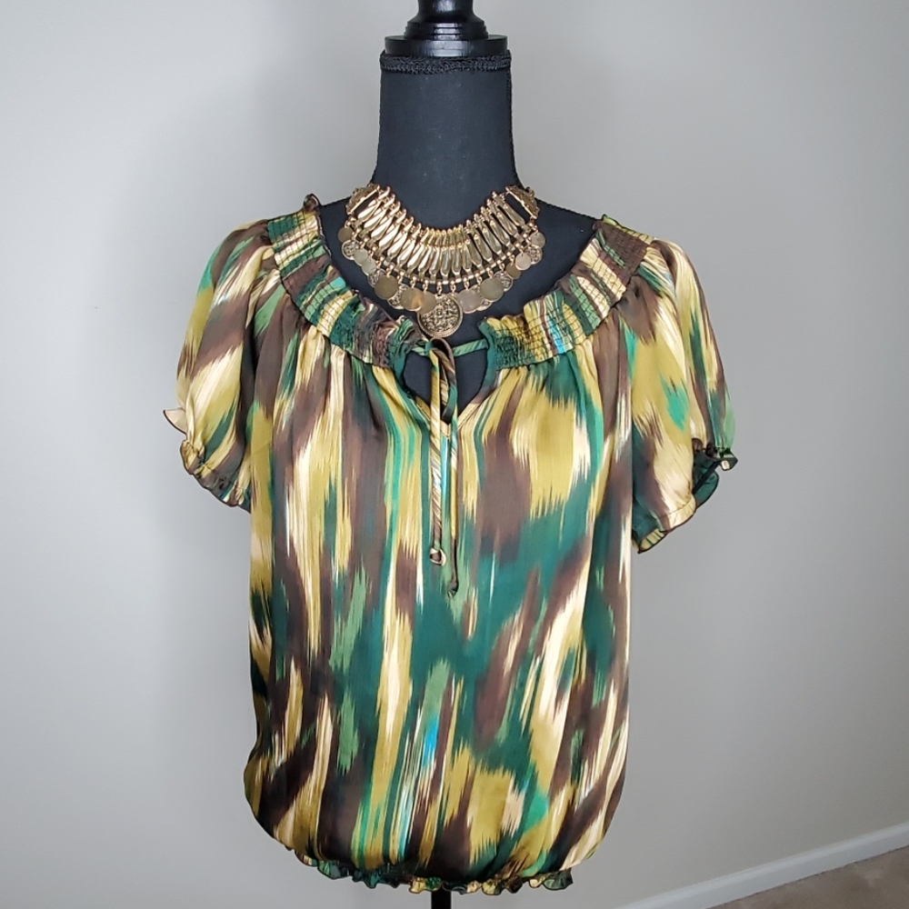Multicolored short sleeve blouse